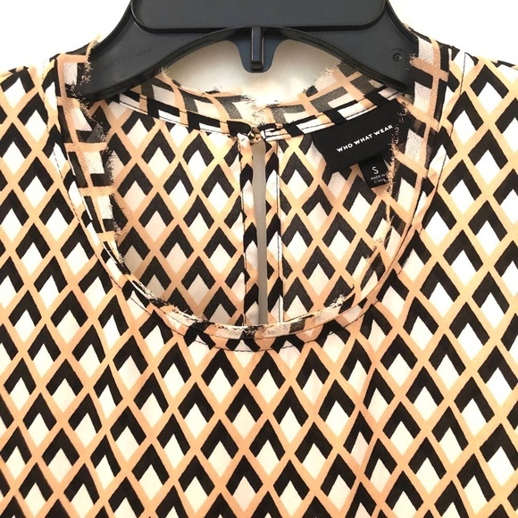 2/$15 Who What Wear - Sleeveless Blouse - Picture 4 of 8